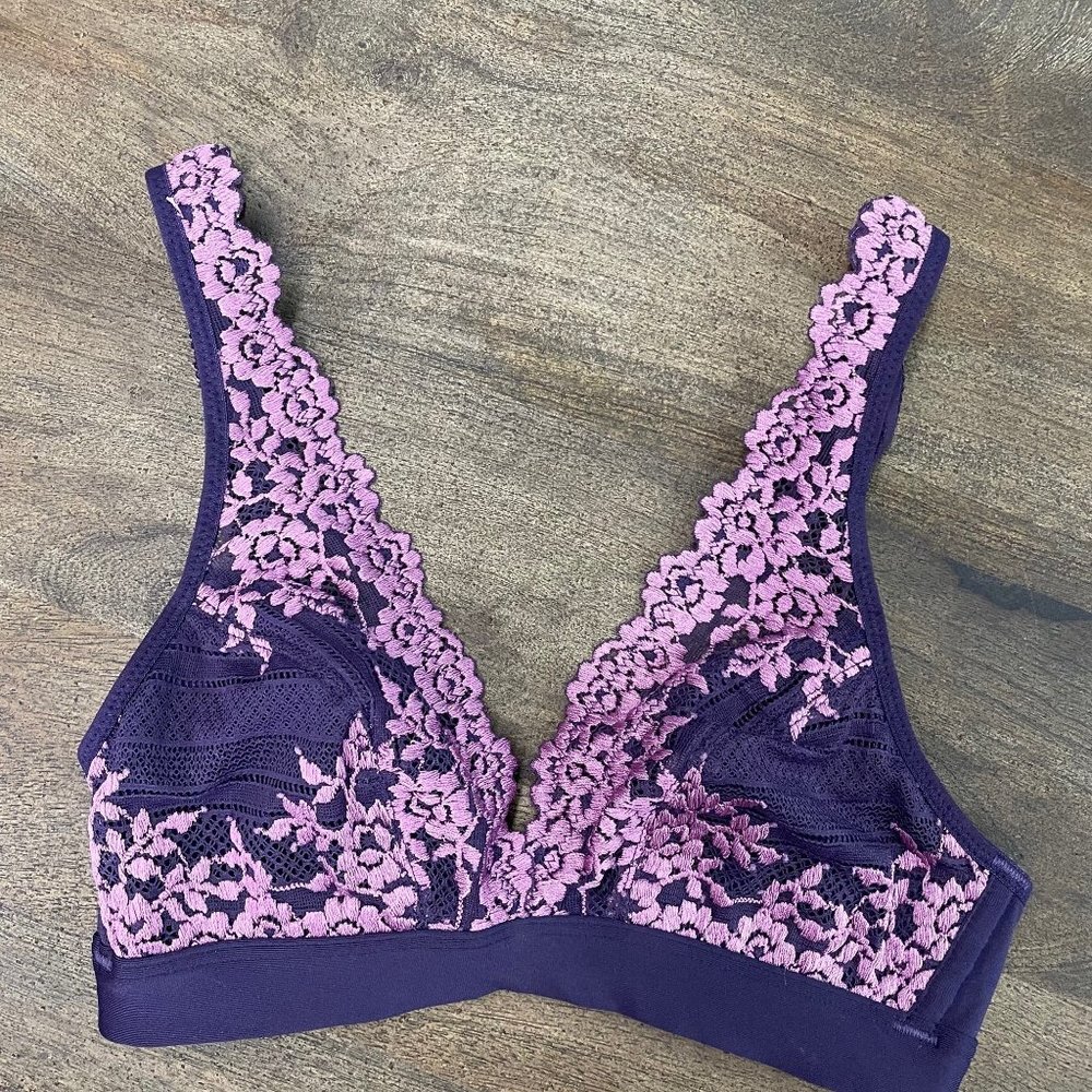 WACOAL Bralette‎ Women's 30 XS 30A 30B Purple Lace Wireless Comfort Lingerie